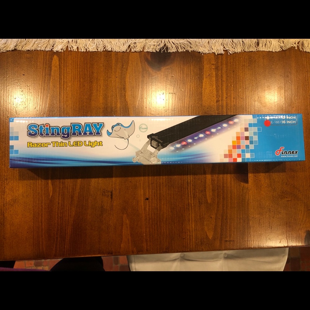 16” Stingray Razer Thin LED aquatic light